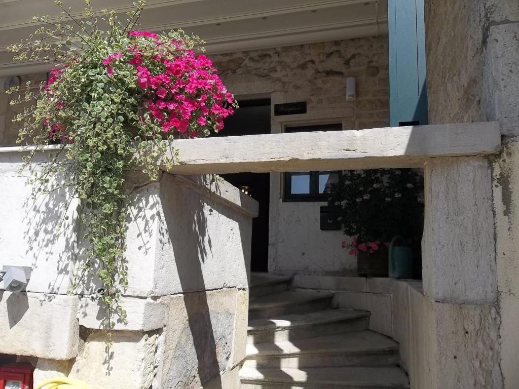 Logis L'Hotel D'Arc Arc-sur-Tille Εξωτερικό φωτογραφία